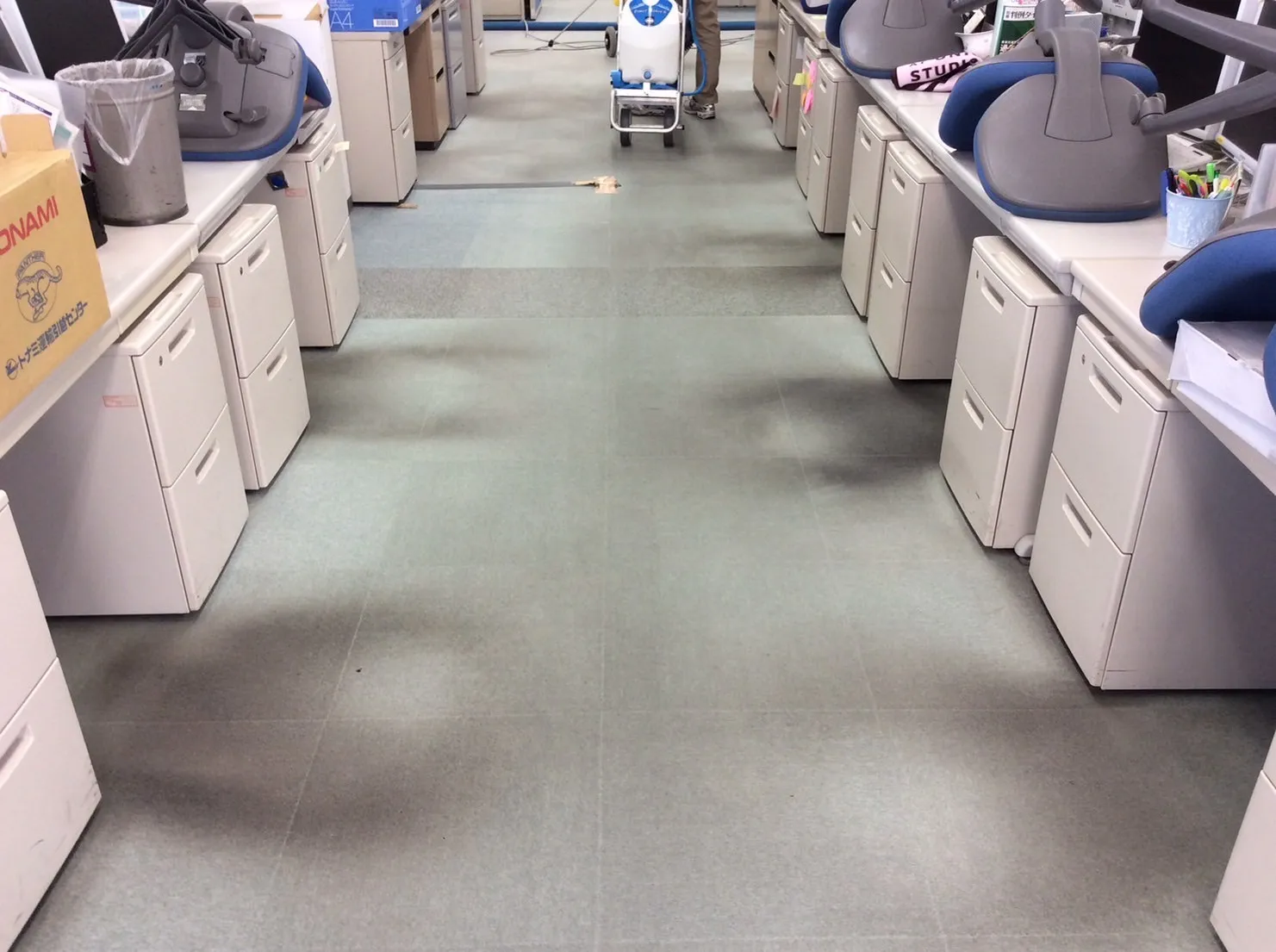 カーペットクリーニング